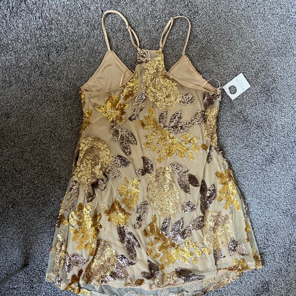 Sequin mini dress - Picture 2 of 4